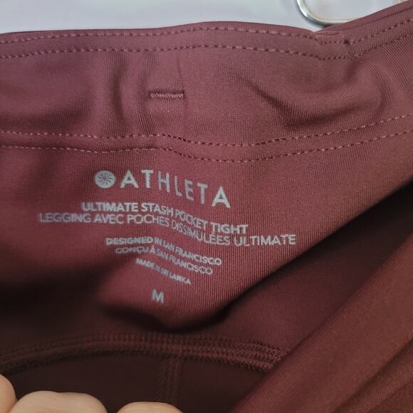 Athleta- Women's shirt, Leggings, and Jeans- size medium/6 - Picture 4 of 7